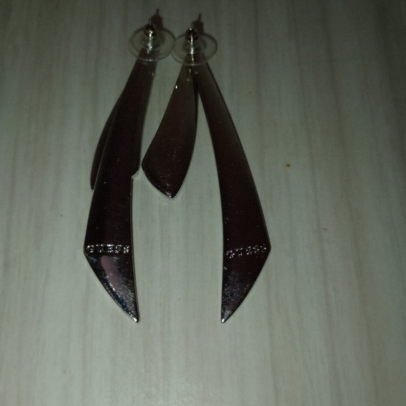 Guess Silver Tone holographic Earrings with RhinestoneStones  Women's Jewelry - Picture 9 of 14